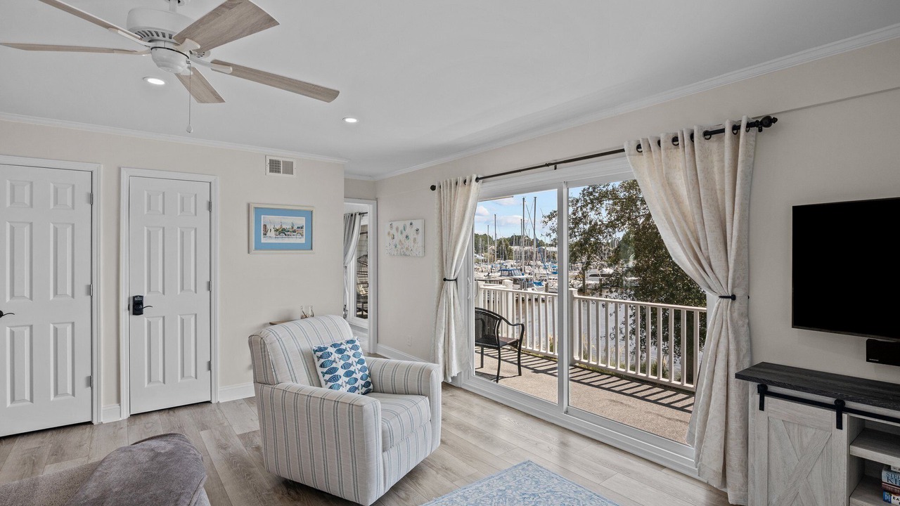 Photo of Patio Balcony in Fairfield Harbour