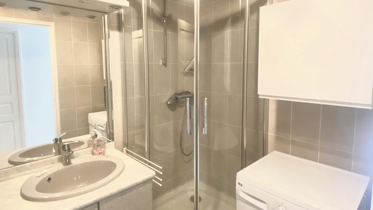 Photo of Bathroom in Pouilly