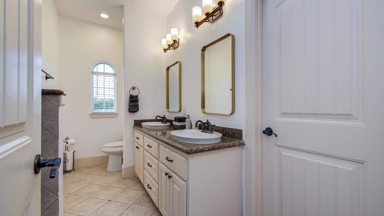 Photo of Bathroom in Greater Heights