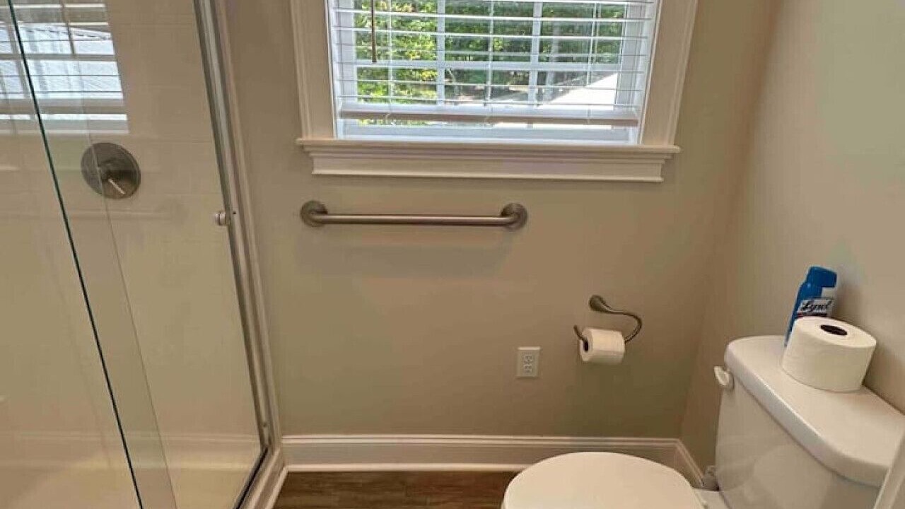Photo of Bathroom in Mentone