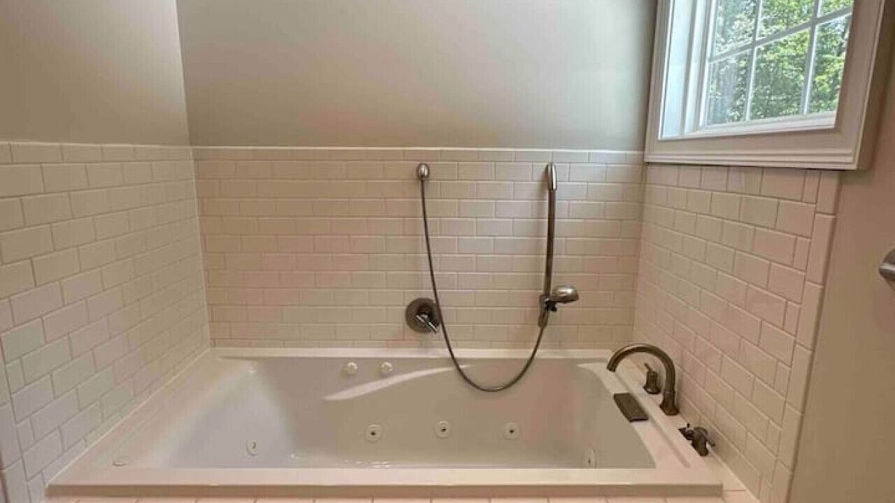 Photo of Bathroom in Mentone