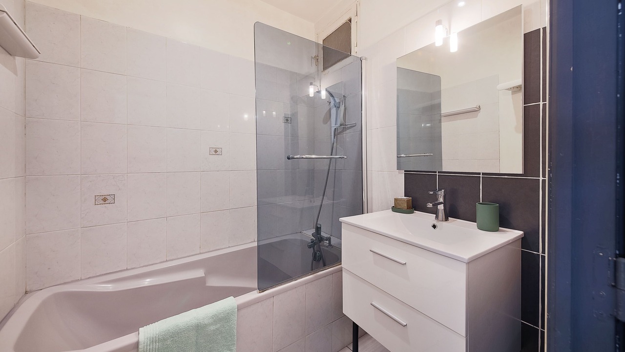 Photo of Bathroom in Castres