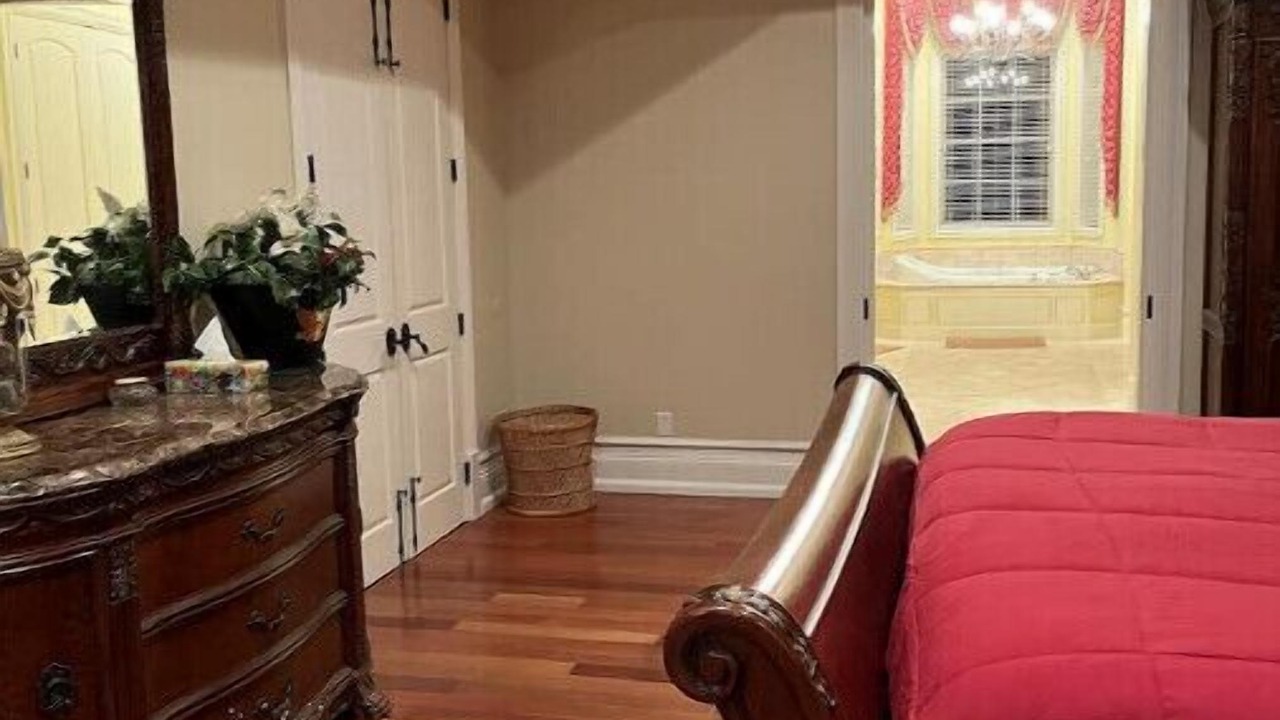 Photo of Bedroom in Benton