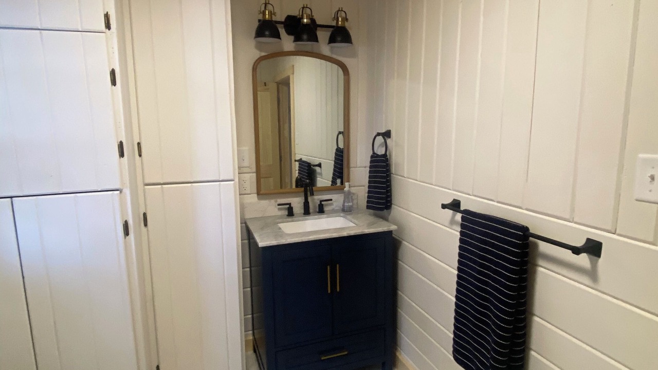 Photo of Bathroom in Hayward