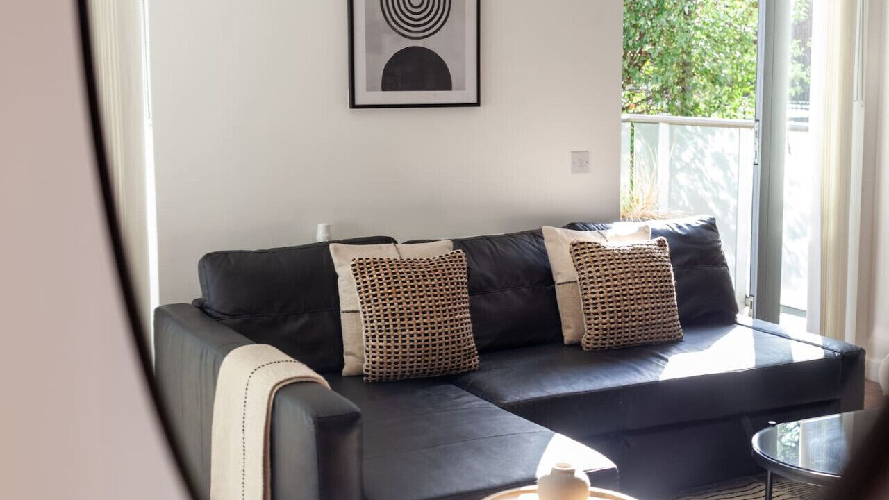 Photo of Livingroom in Bromley South