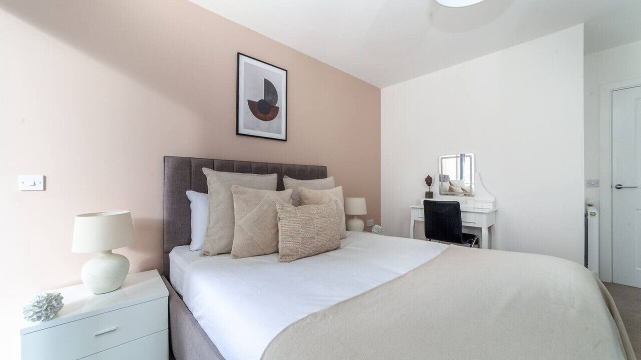 Photo of Bedroom in Bromley South