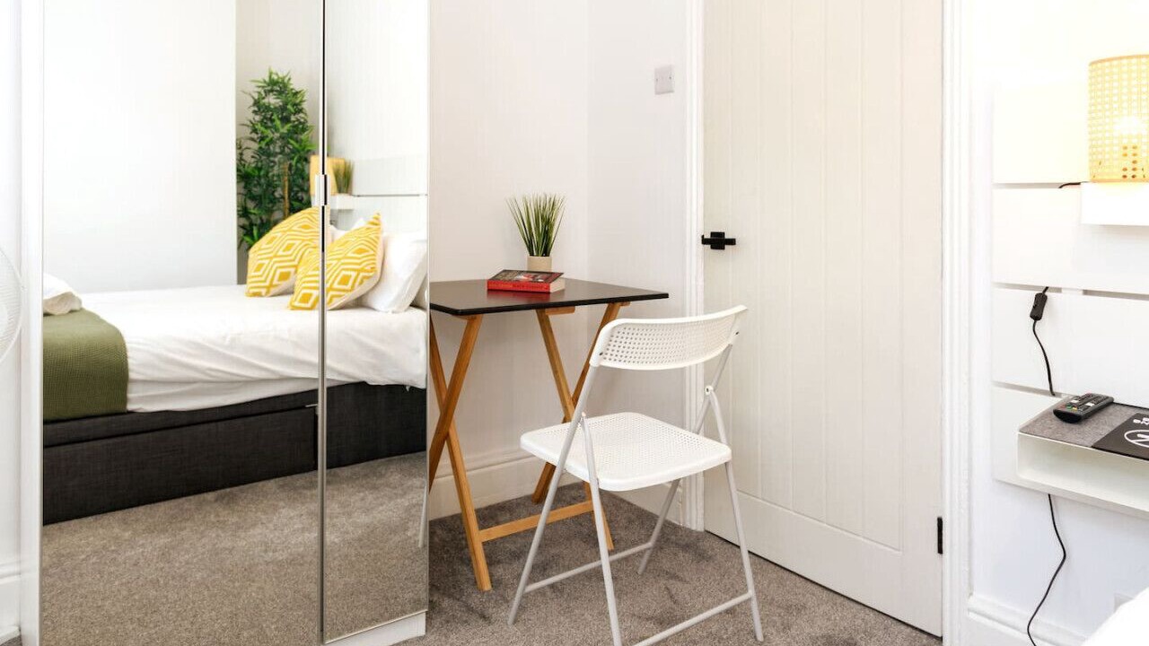 Photo of Bedroom in Barry