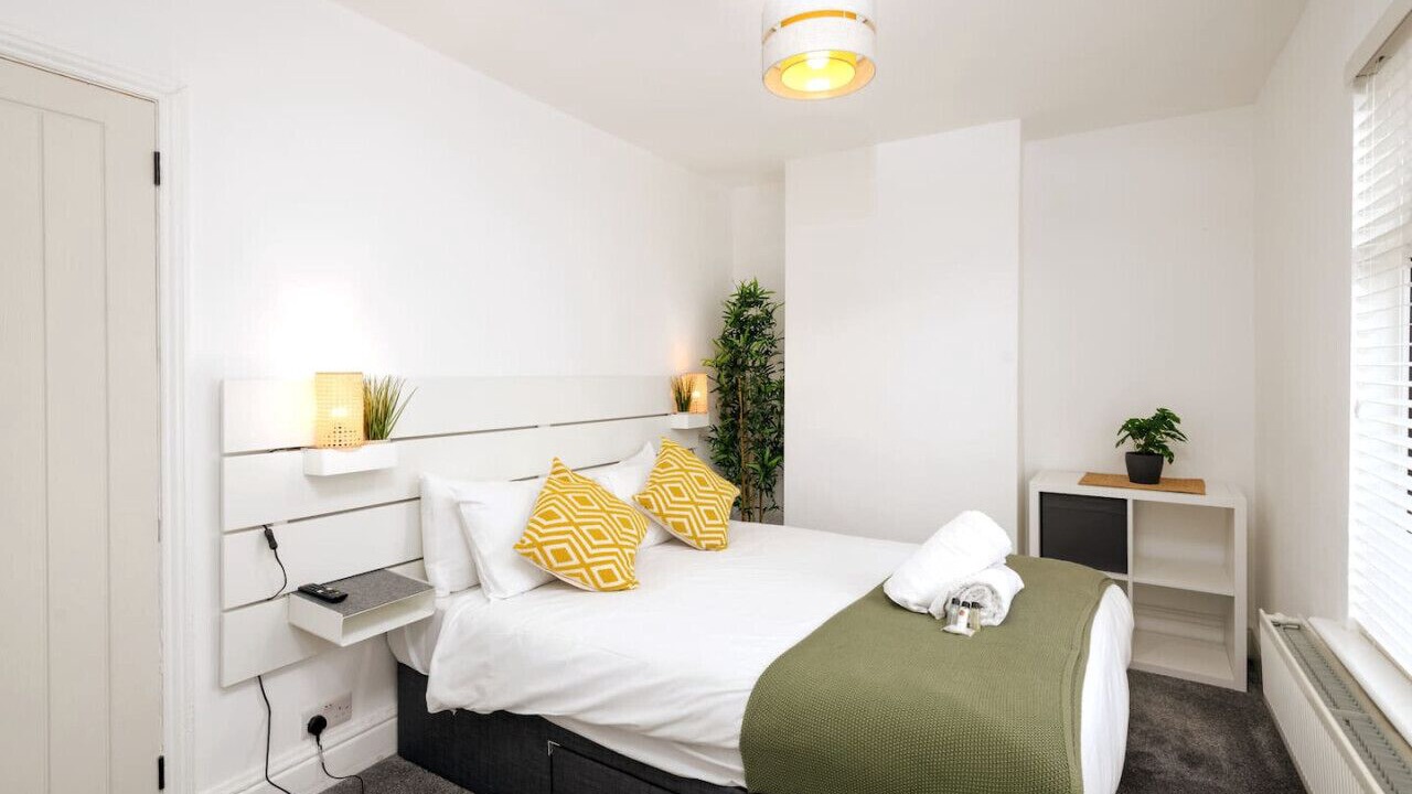 Photo of Bedroom in Barry