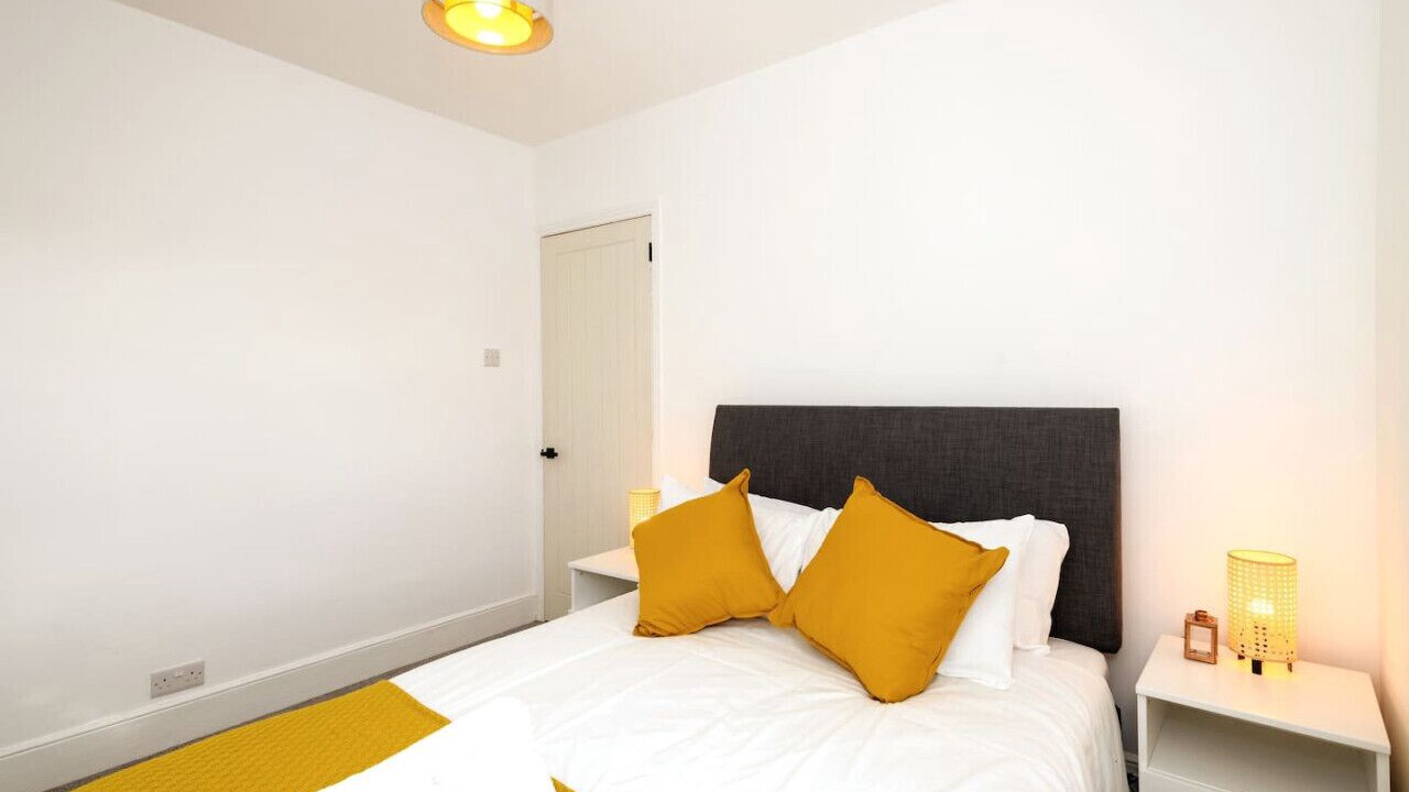 Photo of Bedroom in Barry