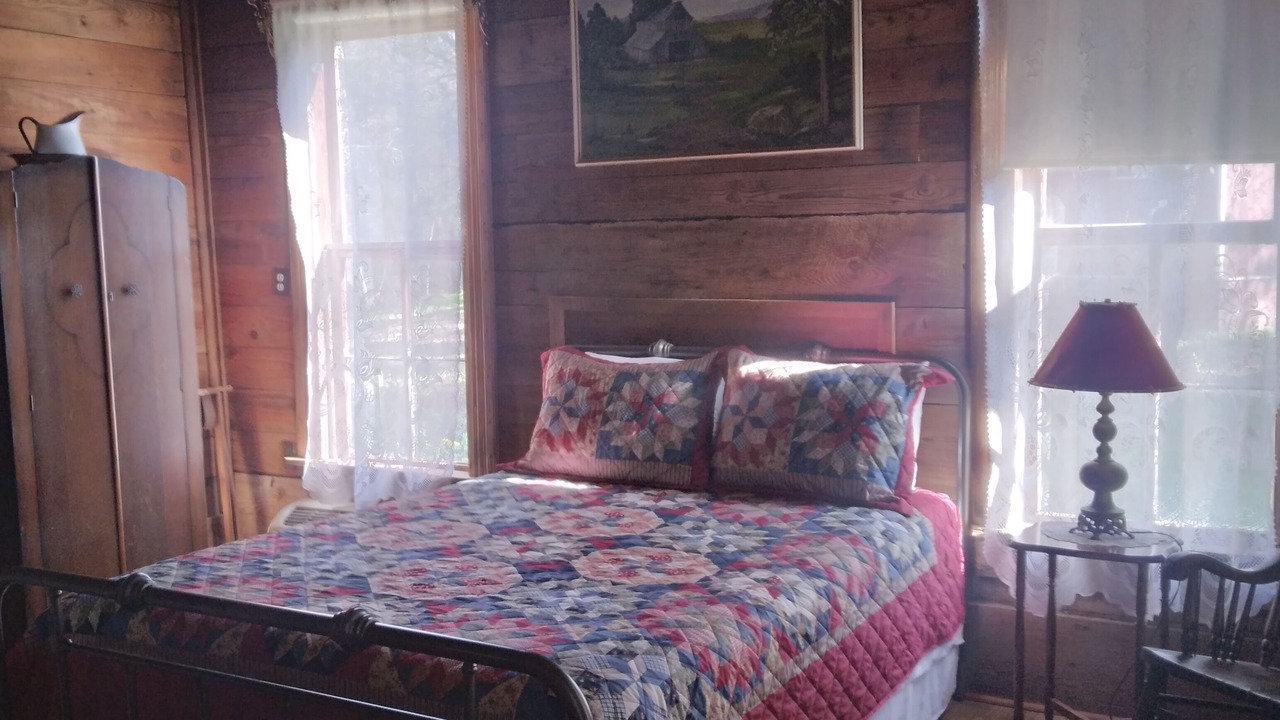 Photo of Bedroom in Palestine
