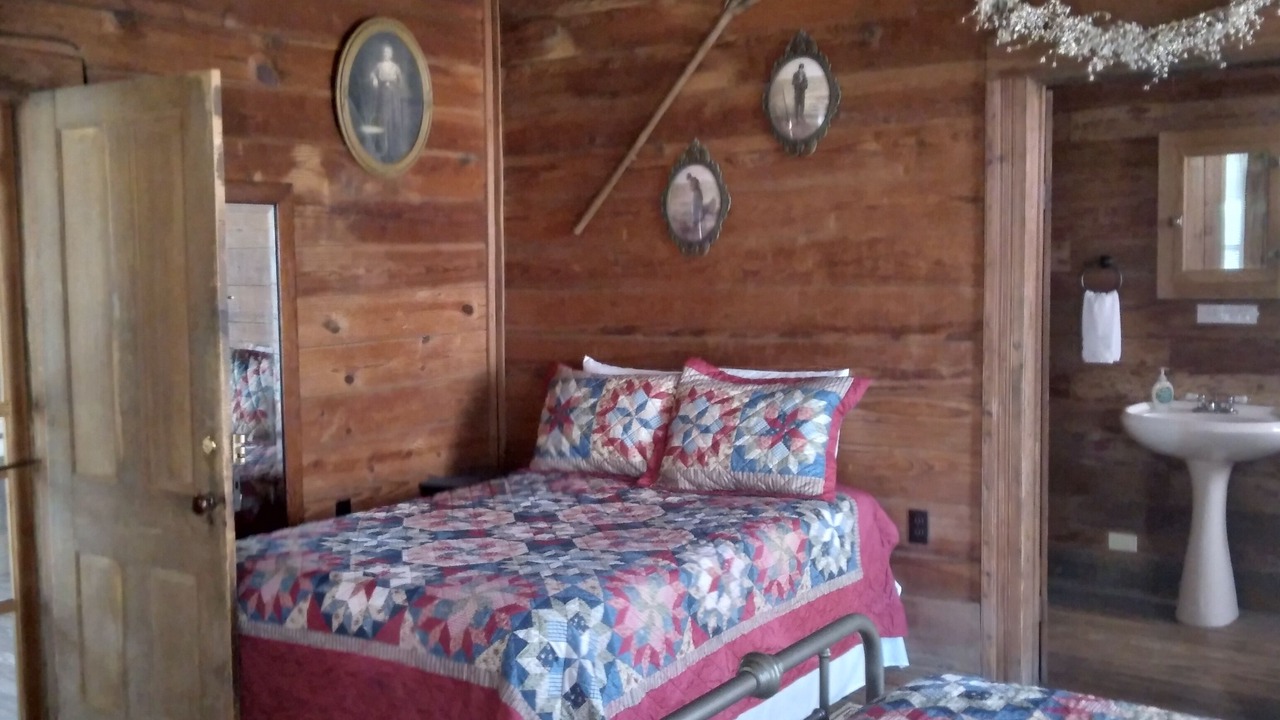 Photo of Bedroom in Palestine