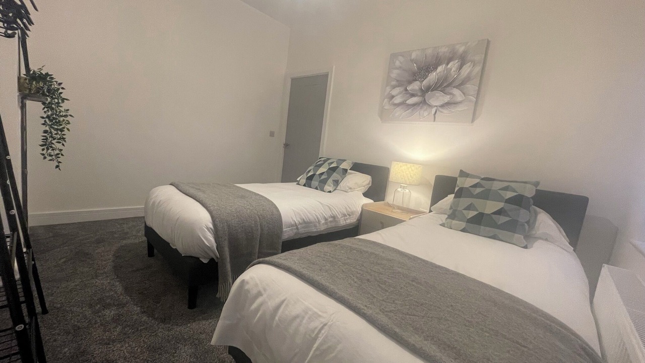 Photo of Bedroom in Brierley Hill