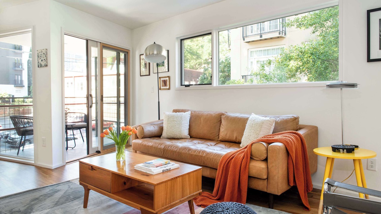 Photo of Livingroom in Midtown