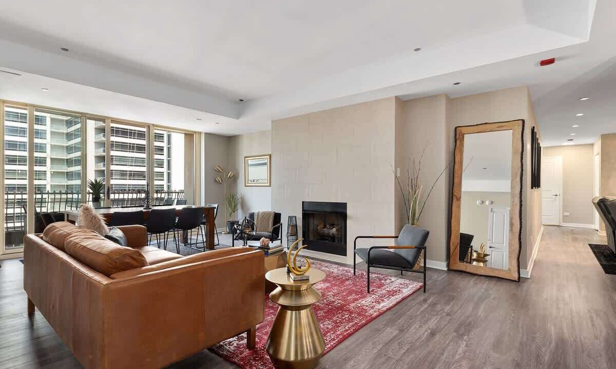 Photo of Livingroom in Rush and Division