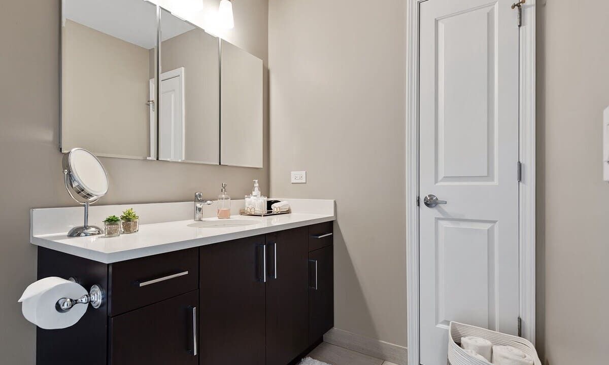 Photo of Bathroom in Rush and Division