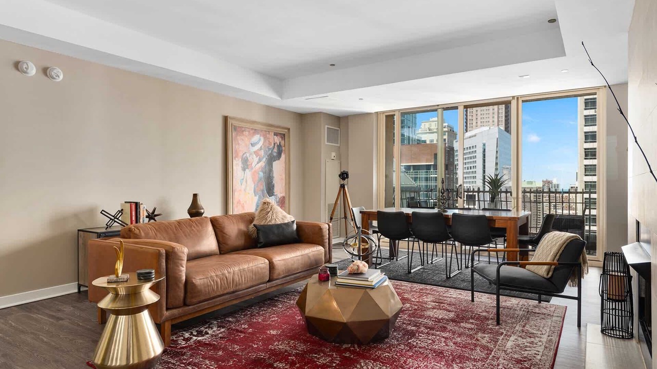 Photo of Livingroom in Rush and Division