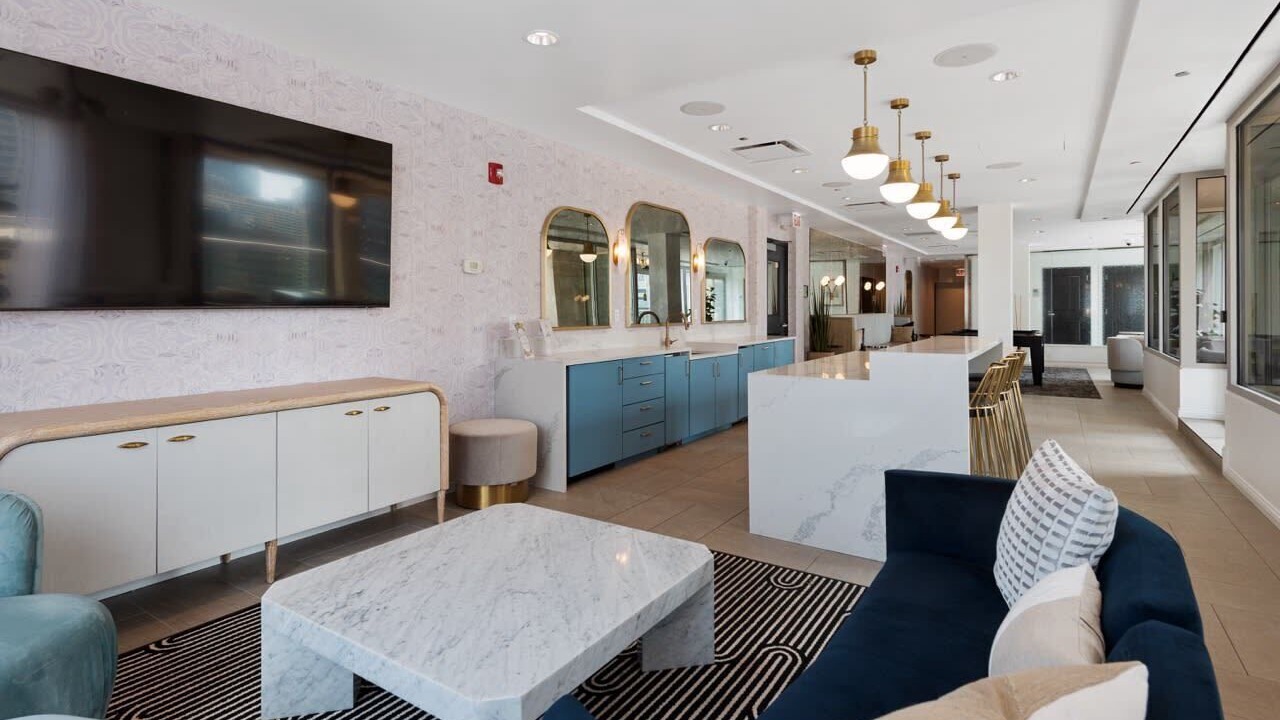 Photo of Livingroom in Rush and Division