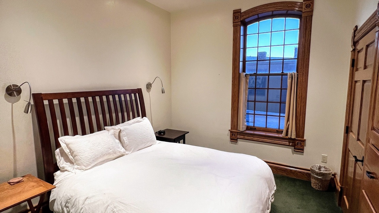 Photo of Bedroom in Kewaunee