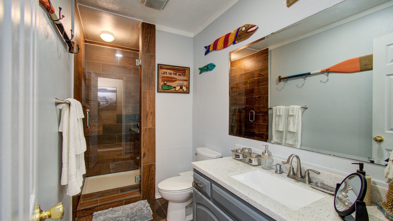 Photo of Bathroom in Barrett