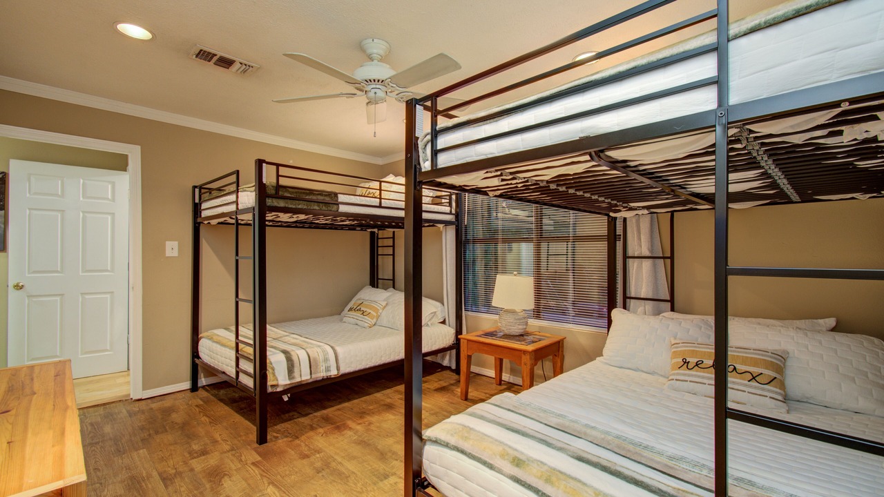 Photo of Others in Barrett