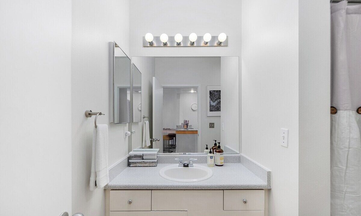 Photo of Bathroom in Belltown