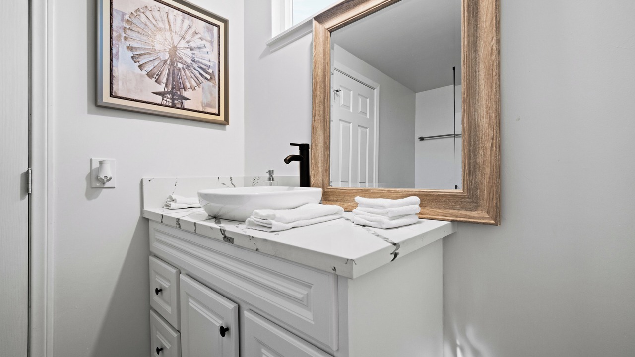 Photo of Bathroom in Northeast Anaheim