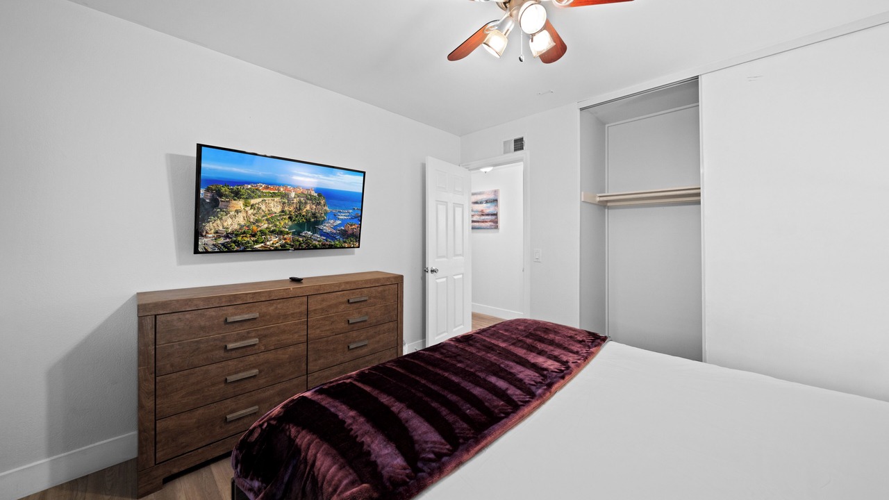Photo of Bedroom in Northeast Anaheim