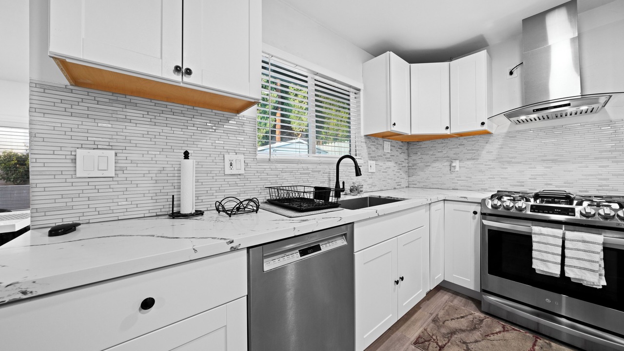 Photo of Kitchen in Northeast Anaheim