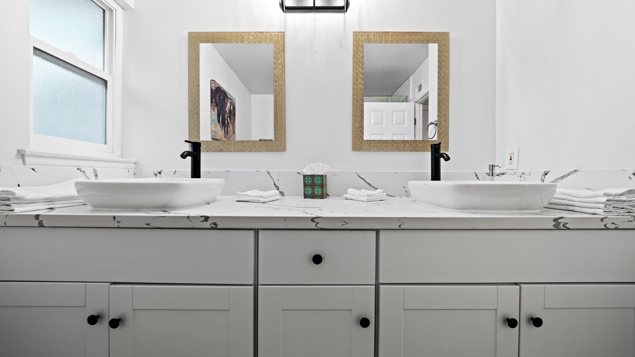 Photo of Bathroom in Northeast Anaheim