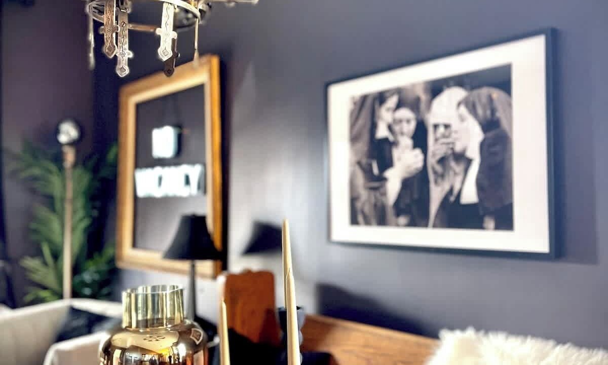 Photo of Livingroom in Evanston