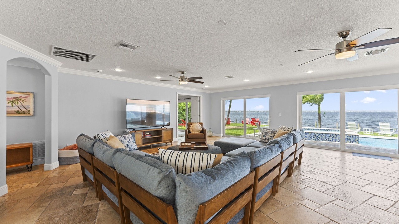 Photo of Bedroom in Cocoa Isles Country Club