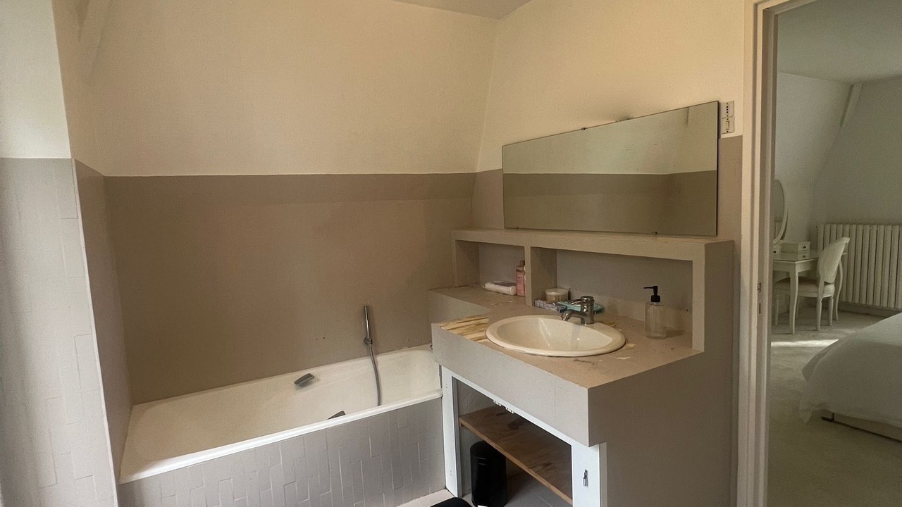 Photo of Bathroom in Barbizon