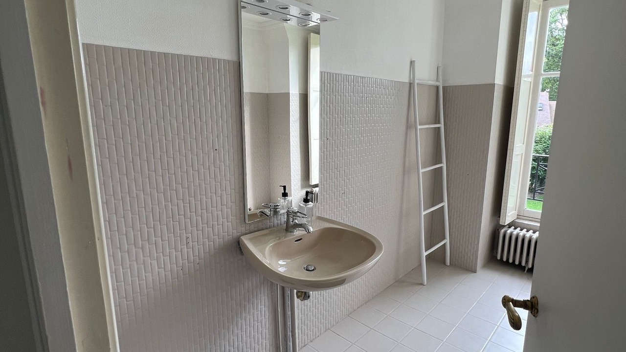 Photo of Bathroom in Barbizon