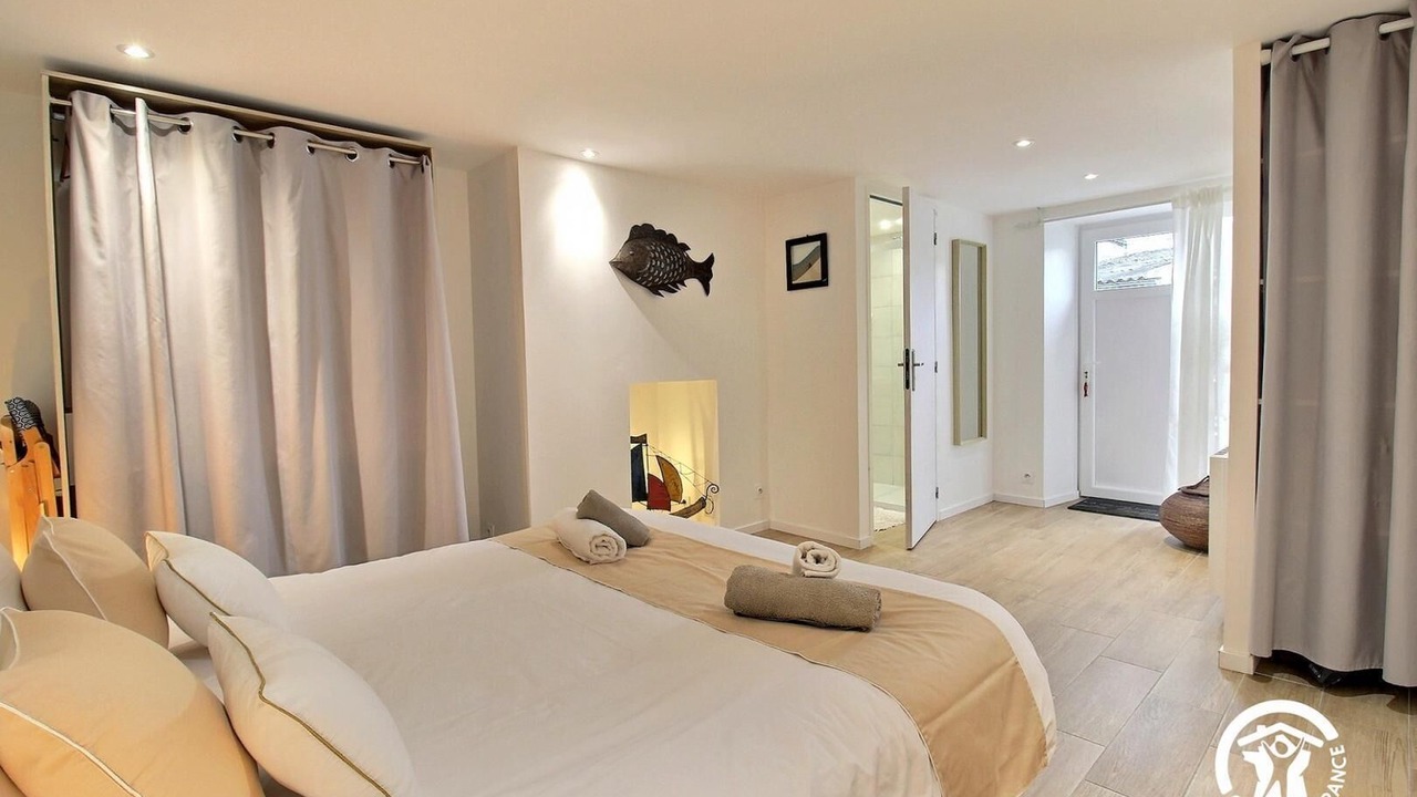 Photo of Bedroom in Gavres