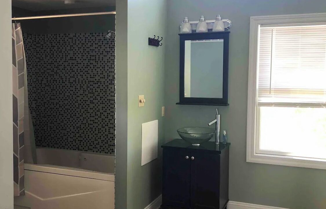 Photo of Bathroom in Oglesby