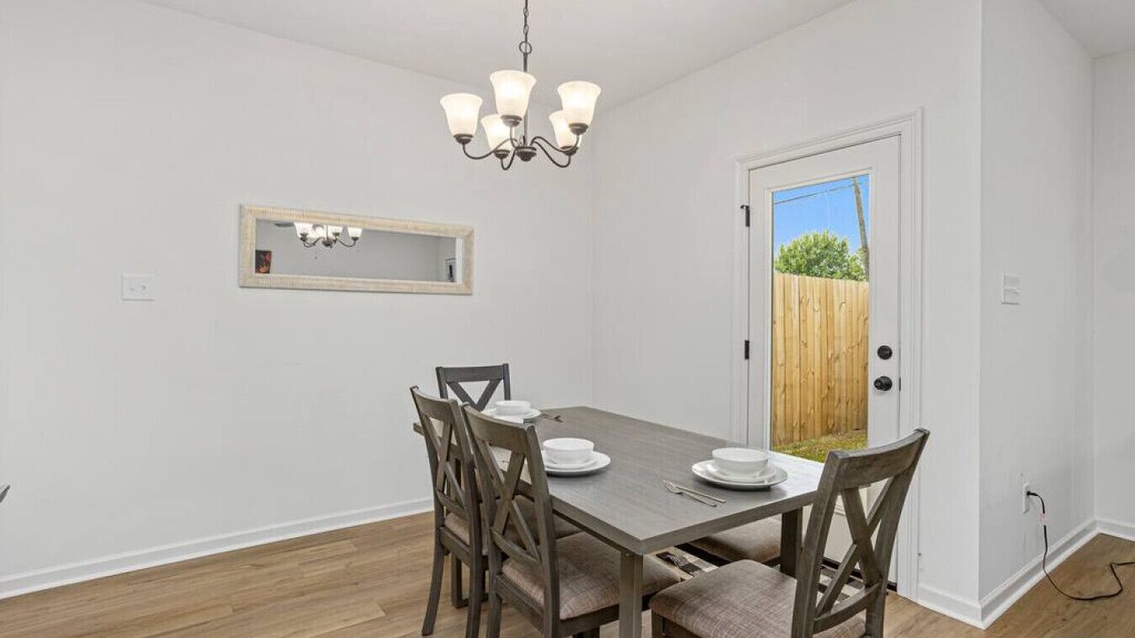 Photo of Livingroom in Highlands - Perkins