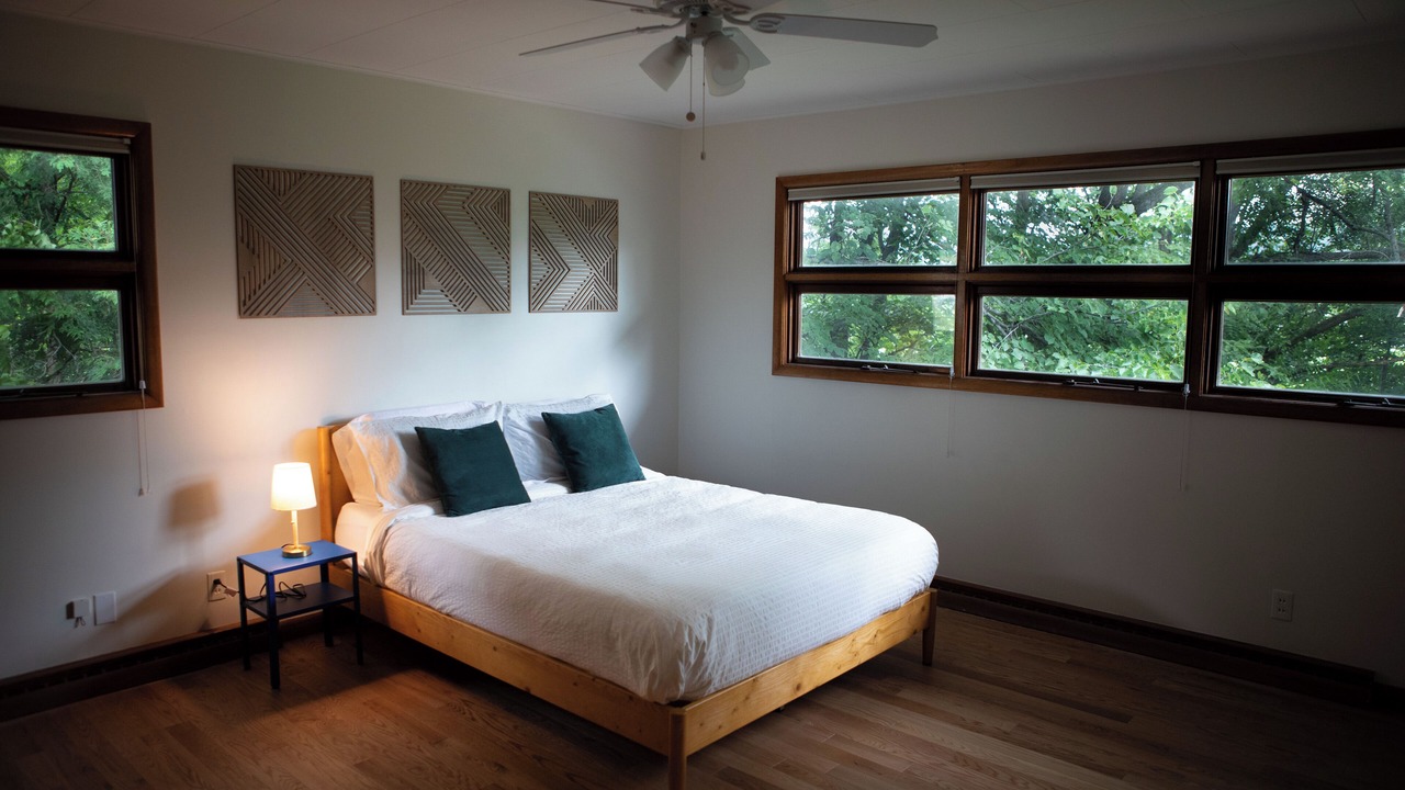 Photo of Bedroom in Richland Center
