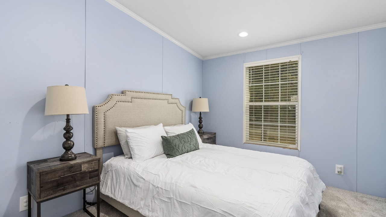 Photo of Bedroom in Coffee City
