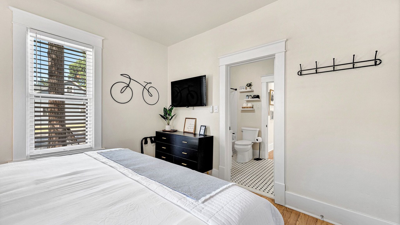 Photo of Bedroom in Rogers