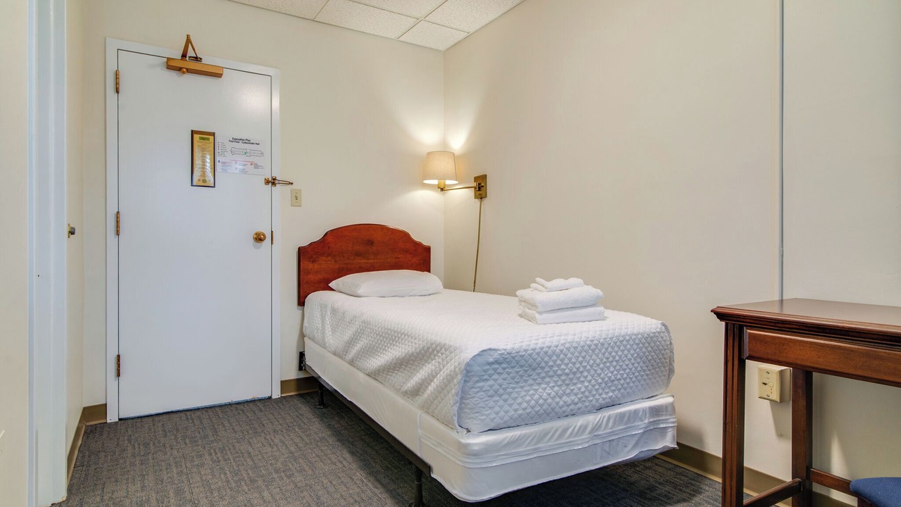 Photo of Bedroom in Music Row