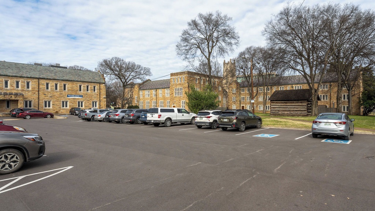 Photo of Outdoor in Music Row