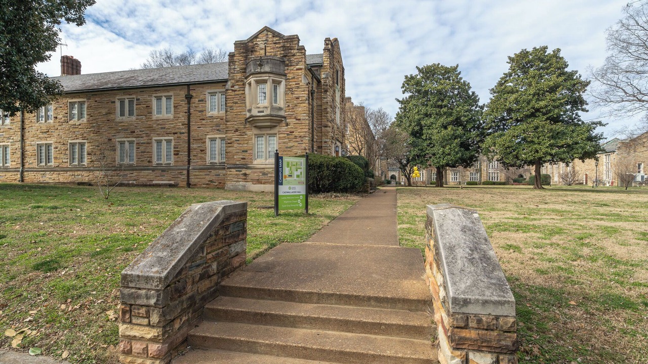 Photo of Outdoor in Music Row