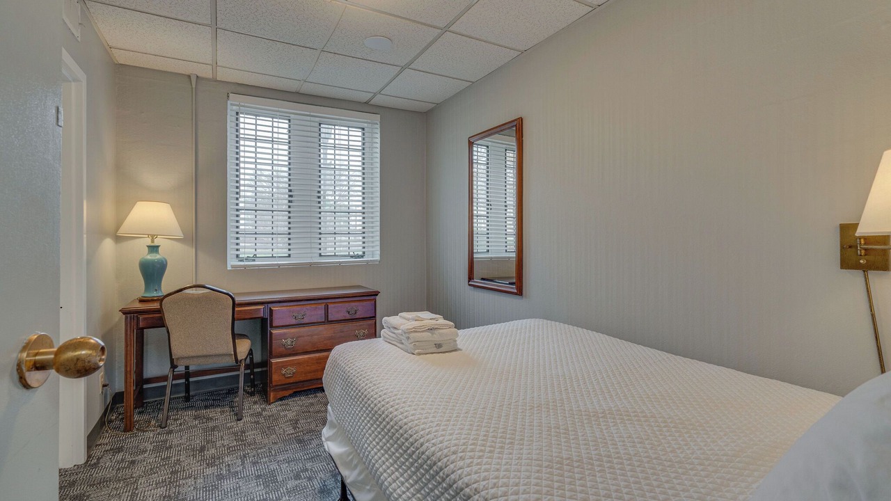 Photo of Bedroom in Music Row