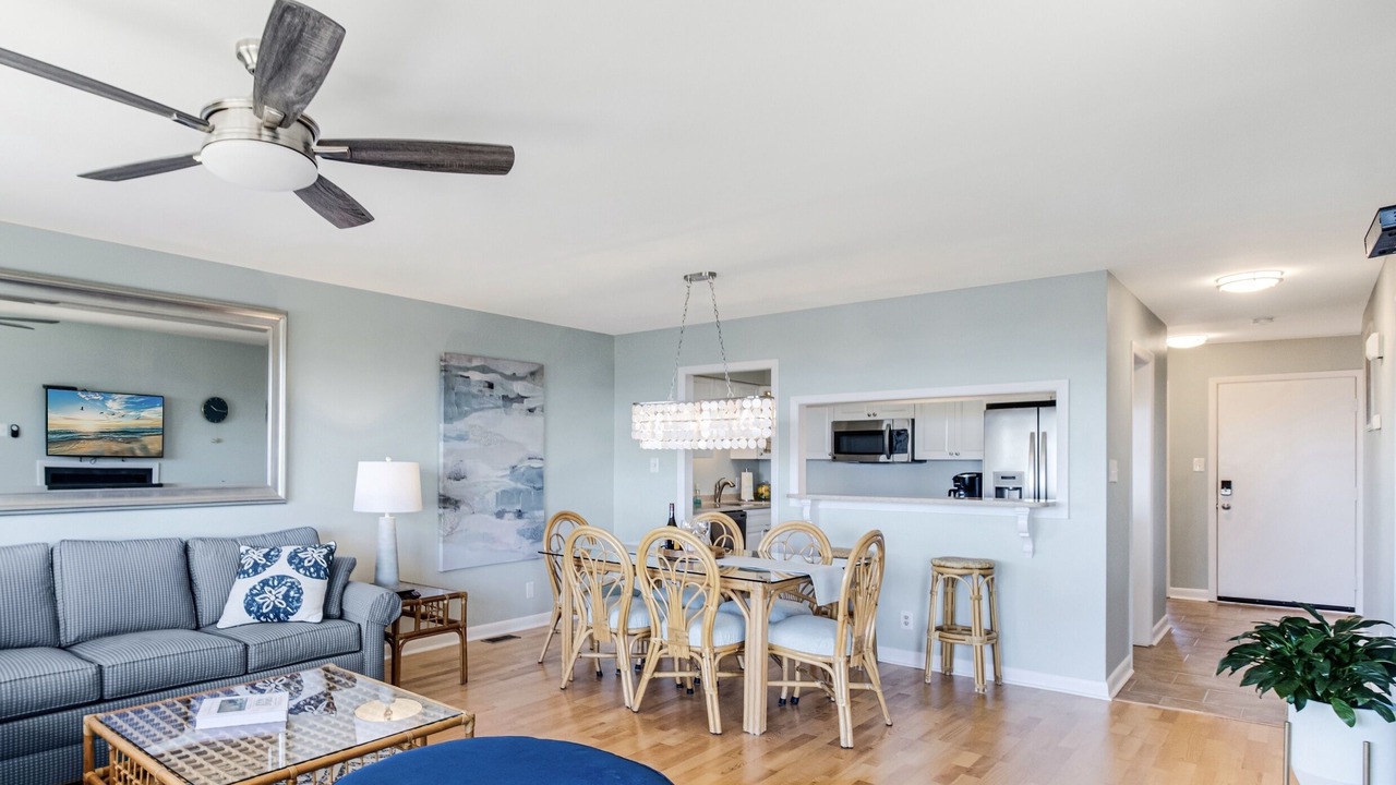 Photo of Livingroom in Caswell Beach