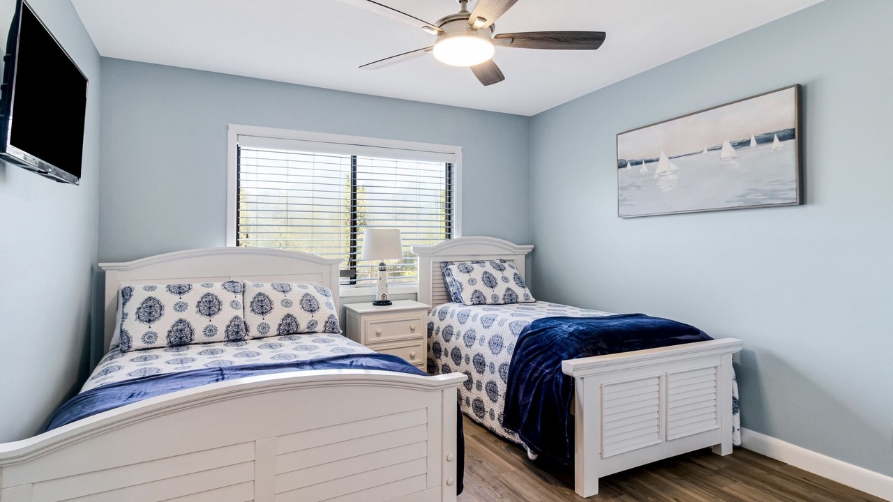 Photo of Bedroom in Caswell Beach