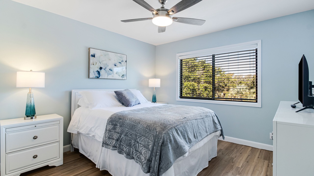 Photo of Bedroom in Caswell Beach