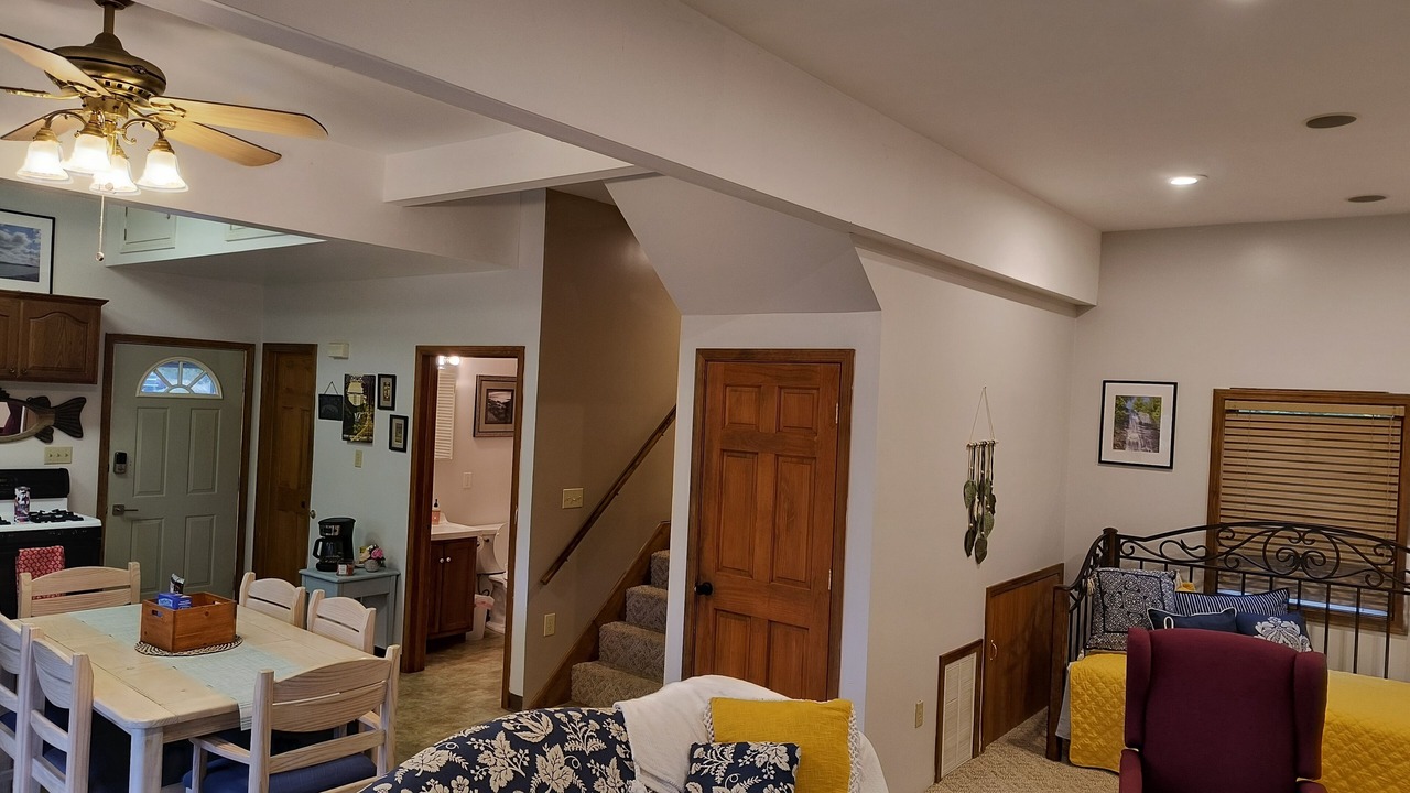 Photo of Livingroom in Perry