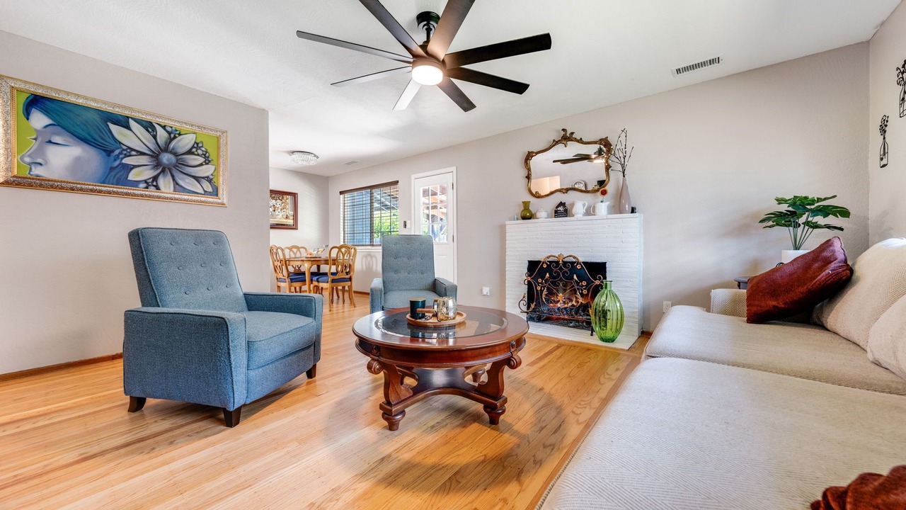 Photo of Livingroom in Rancho Cordova