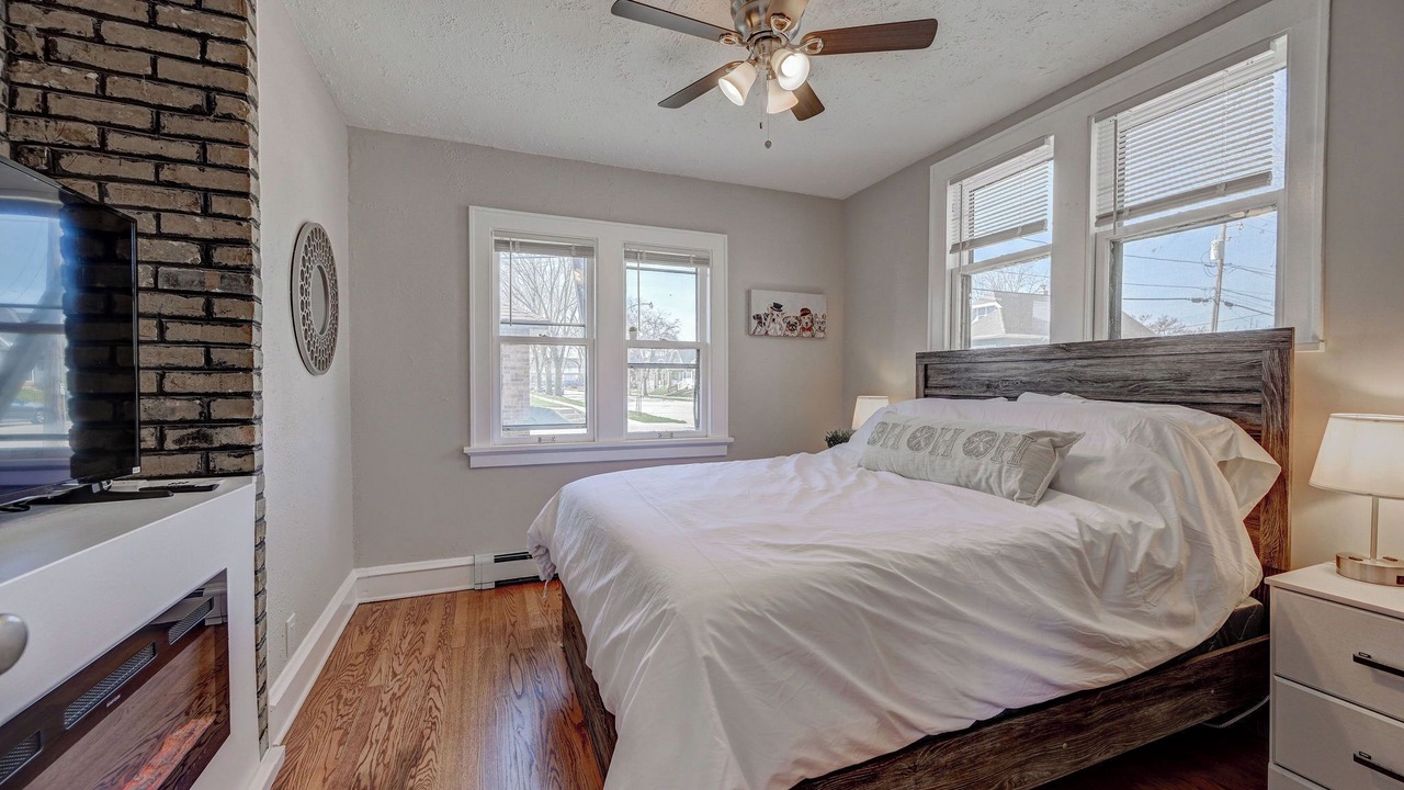 Photo of Livingroom in Bay View