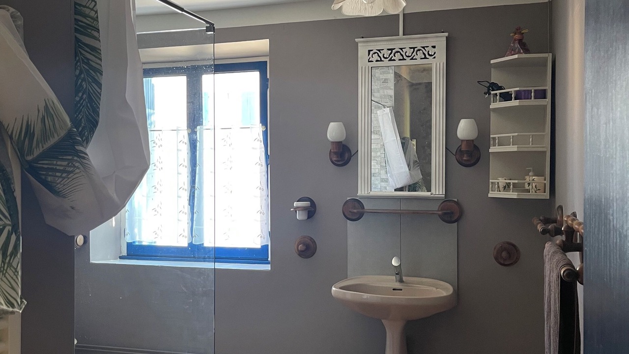 Photo of Bathroom in Moux